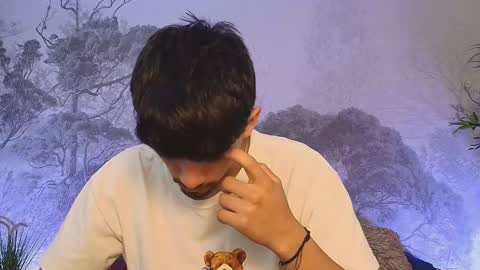 Snapshot of axel_draven chatting on March 20, 12:21 pm axel_draven online show from March 20, 12:21 pm