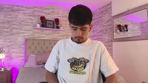 Snapshot of axel_draven chatting on March 24, 12:10 pm axel_draven online show from March 24, 12:10 pm