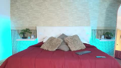 Snapshot of axel_draven chatting on April 16, 12:28 pm axel_draven online show from April 16, 12:28 pm