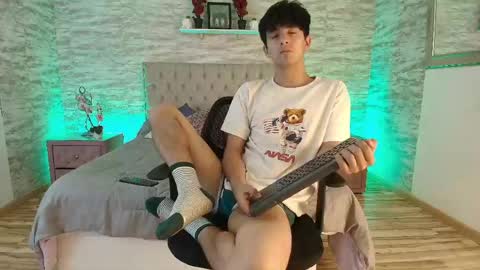 Snapshot of axel_draven chatting on May 27, 11:18 am axel_draven online show from May 27, 11:18 am