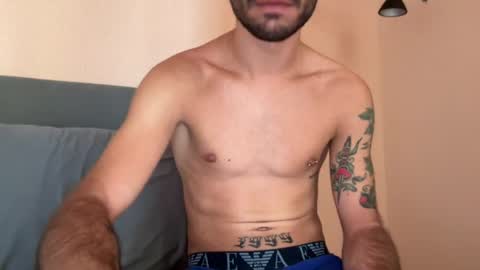 Snapshot of axel_flame chatting on July 3, 10:10 am axel_flame online show from July 3, 10:10 am