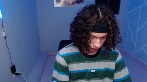 Axel online show from July 18, 12:26 am