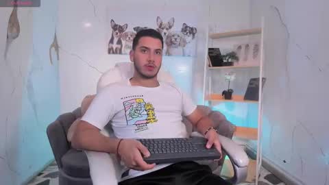 axel_grey_ online show from November 1, 12:29 pm