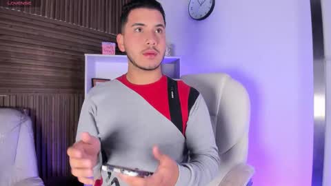 axel_grey_ online show from November 23, 12:49 pm