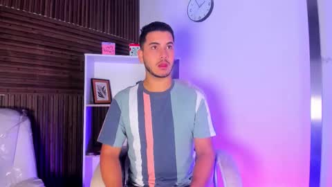 axel_grey_ online show from November 24, 12:27 pm