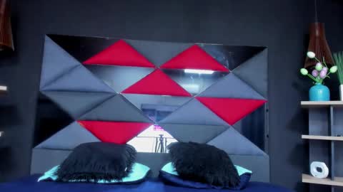 Snapshot of axel_hendrick chatting on February 9, 12:31 pm axel_hendrick online show from February 9, 12:31 pm