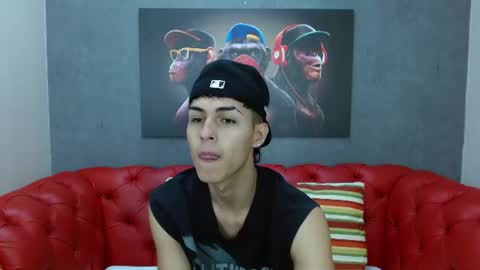 Snapshot of axel_mendoza_ chatting on July 13, 3:59 pm A X E L online show from July 13, 3:59 pm