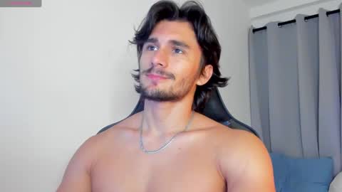 Snapshot of axel_owen chatting on September 17, 12:45 am Axel online show from September 17, 12:45 am