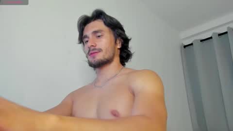 Snapshot of axel_owen chatting on September 26, 3:43 am Axel online show from September 26, 3:43 am