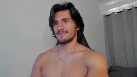 Snapshot of axel_owen chatting on September 27, 4:01 pm Axel online show from September 27, 4:01 pm