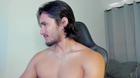 Snapshot of axel_owen chatting on September 30, 4:12 pm Axel online show from September 30, 4:12 pm