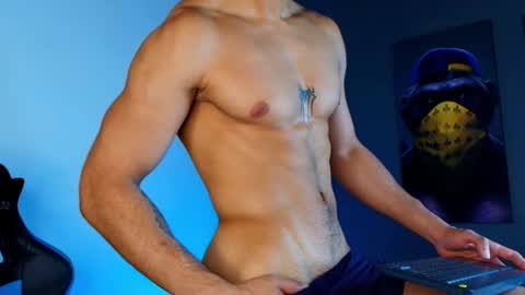 Snapshot of axel_stein03 chatting on February 4, 3:44 am axel stein NEW ACCOUNT online show from February 4, 3:44 am