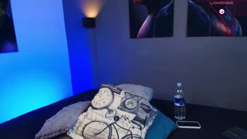 Snapshot of axel_stein03 chatting on October 9, 1:25 am axel stein NEW ACCOUNT online show from October 9, 1:25 am