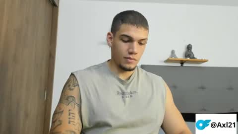 INDEPENDENT MODEL  online show from June 10, 1:39 am