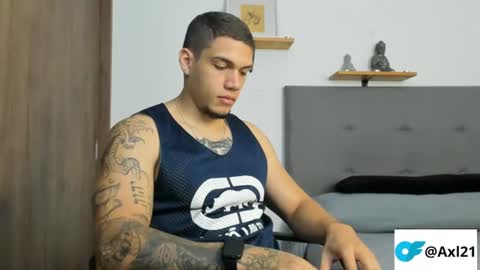 INDEPENDENT MODEL  online show from June 27, 2:05 am