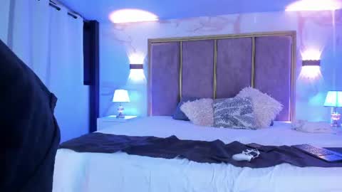 Axel and Renata online show from June 19, 4:50 am