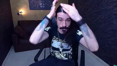 Snapshot of axelcolton chatting on February 5, 11:48 am AxelColton online show from February 5, 11:48 am