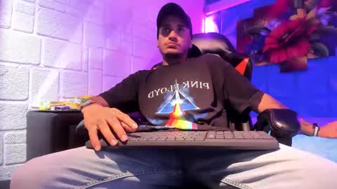 Snapshot of axell_cross2 chatting on October 23, 2:00 am Axell Cross2 online show from October 23, 2:00 am