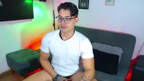 axell online show from June 20, 2:09 pm