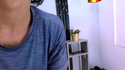 Snapshot of axell_steel chatting on February 24, 6:50 pm axell_steel online show from February 24, 6:50 pm