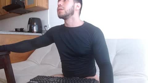 axellblue online show from March 3, 4:13 pm