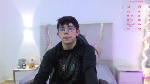 axelnoir_tay online show from May 26, 7:43 pm
