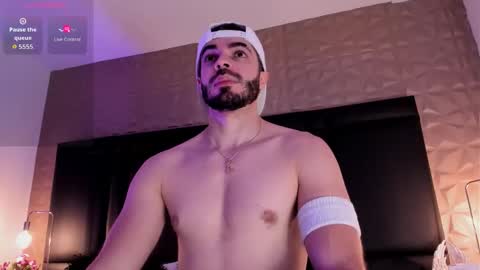 Axel Thompsom online show from September 27, 11:26 am