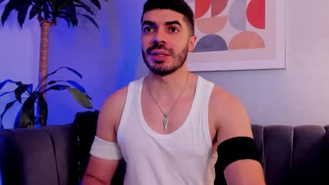 Axel Thompsom online show from December 4, 11:19 am