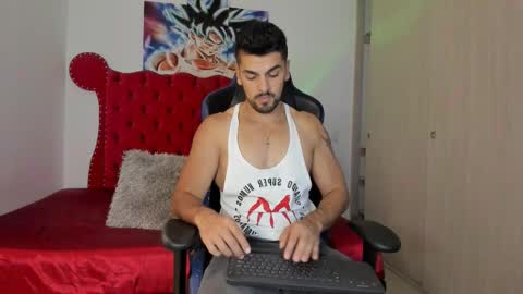 Snapshot of axelwinters_ chatting on November 23, 1:49 am Axel online show from November 23, 1:49 am