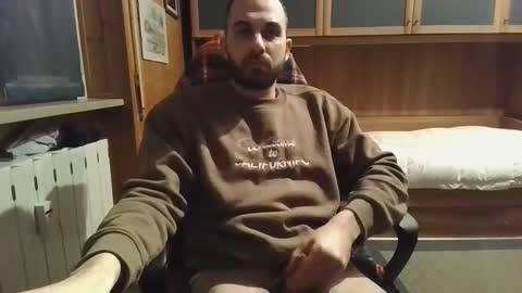 Axel online show from December 28, 7:43 pm