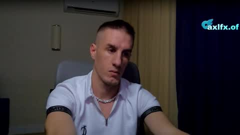 Axl online show from March 20, 9:19 pm