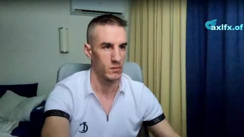 Axl online show from April 14, 8:37 pm