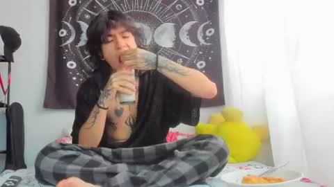 Axel Kush online show from June 26, 2:32 pm