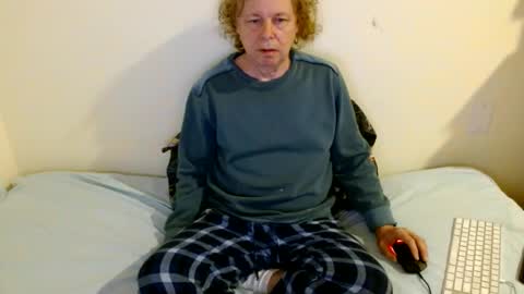 axleroze online show from January 3, 8:10 am