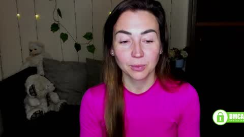 Jully online show from February 18, 12:39 pm