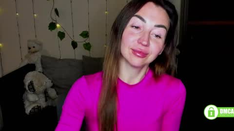 Jully online show from February 18, 3:54 pm