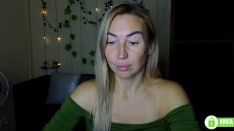 Jully online show from October 3, 5:32 pm