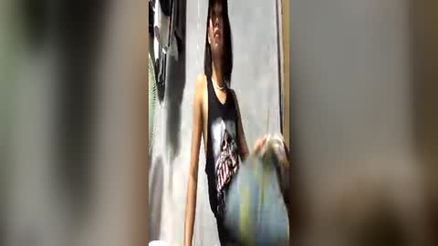 Snapshot of aya_cummer08 chatting on June 18, 3:49 pm aya_cummer08 online show from June 18, 3:49 pm