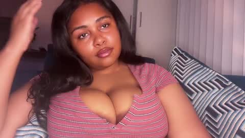 Snapshot of ayacolada chatting on December 20, 7:44 am Aya online show from December 20, 7:44 am