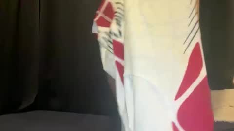 Snapshot of ayballss chatting on December 4, 5:05 am KogaNovaXXX online show from December 4, 5:05 am