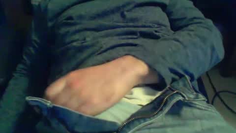 Snapshot of aydum79 chatting on January 8, 7:32 am aydum79 online show from January 8, 7:32 am