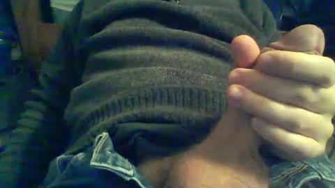 Snapshot of aydum79 chatting on March 13, 7:37 am aydum79 online show from March 13, 7:37 am