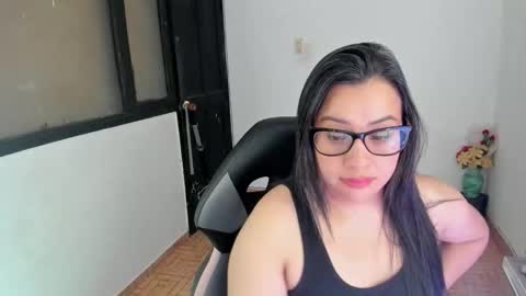 SandyMODELINDEPENDIENT online show from December 19, 5:09 pm