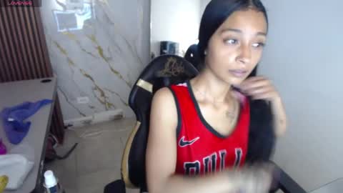 aylanny_m online show from April 5, 7:38 am