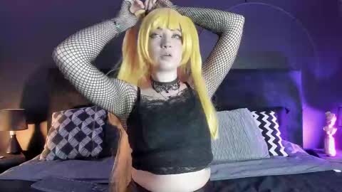 Aylen online show from February 15, 7:39 pm