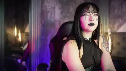 Snapshot of aylen_darkmoor chatting on July 4, 5:41 pm Aylen online show from July 4, 5:41 pm