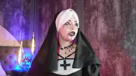 Snapshot of aylen_darkmoor chatting on July 10, 6:43 pm Aylen online show from July 10, 6:43 pm