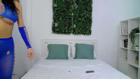 Aylin Ross online show from January 15, 1:09 pm