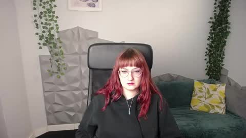 Snapshot of aylin_xxx chatting on April 21, 12:44 pm aylin_xxx online show from April 21, 12:44 pm