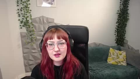 Snapshot of aylin_xxx chatting on April 22, 2:51 pm aylin_xxx online show from April 22, 2:51 pm